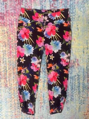 SO Black Capri Leggings with Pink, Blue & Green Floral Print